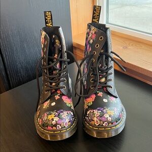 Dr. Martens 1460 Pascal Floral Combat Boots NWOT